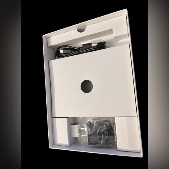 Le Pan Mini II 8GB tablet High Perf. Wi-F Silver Complete Bundle Quad Core NWT - Picture 6 of 7